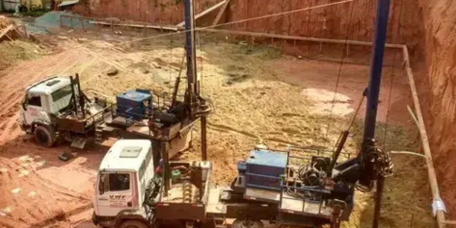 Estacas escavadas em Curitiba