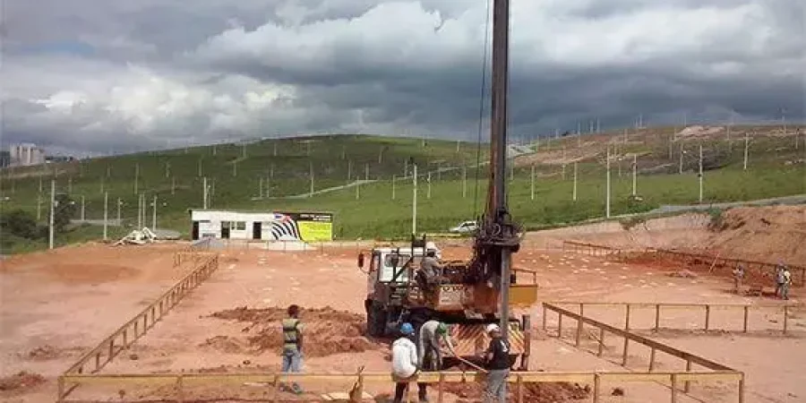 Execução de estaca escavada mecanicamente Zona Oeste